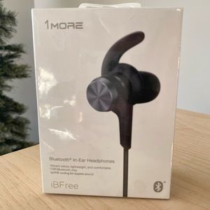 1MORE iBFree In-Ear Earphones Wireless Sport Headphones